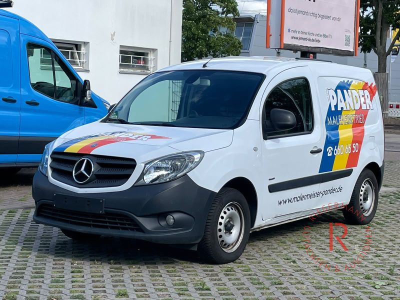 KLEINKASTENWAGEN